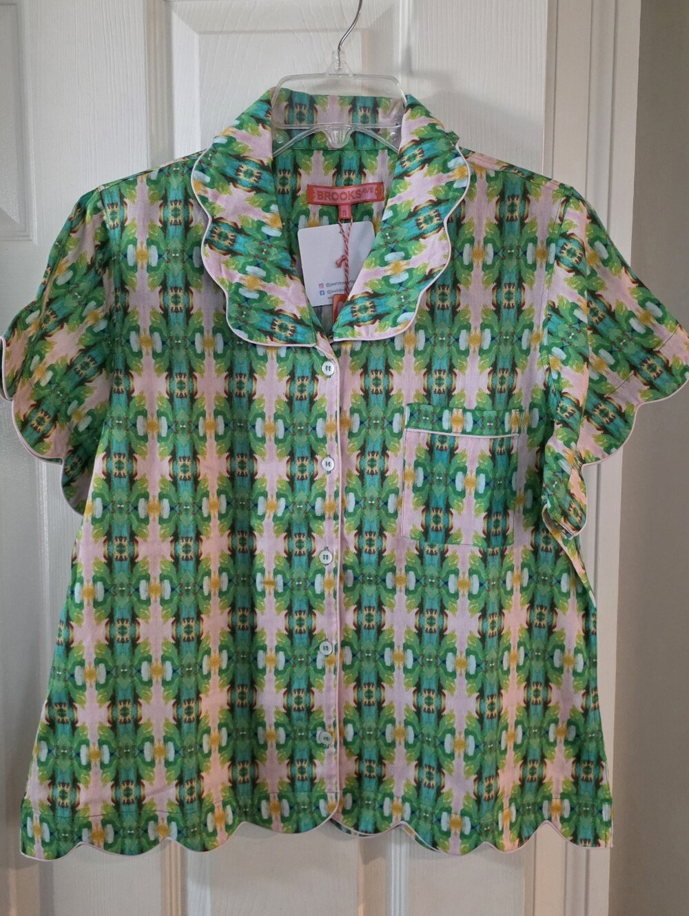 NWT Brooks Avenue Green Scalloped Pajama Short Sleeve TOP ONLY S